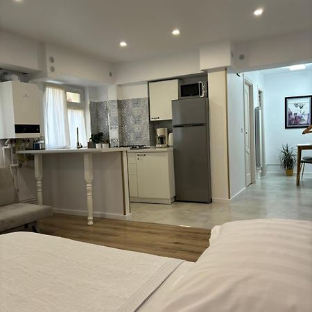 Apartament Luna Piatra Neamţ Exteriör bild