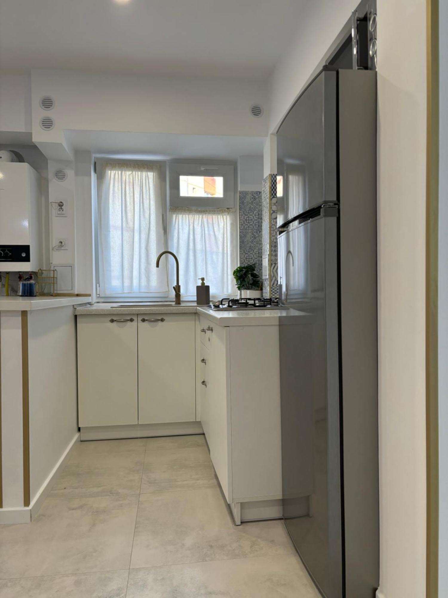 Apartament Luna Piatra Neamţ Exteriör bild
