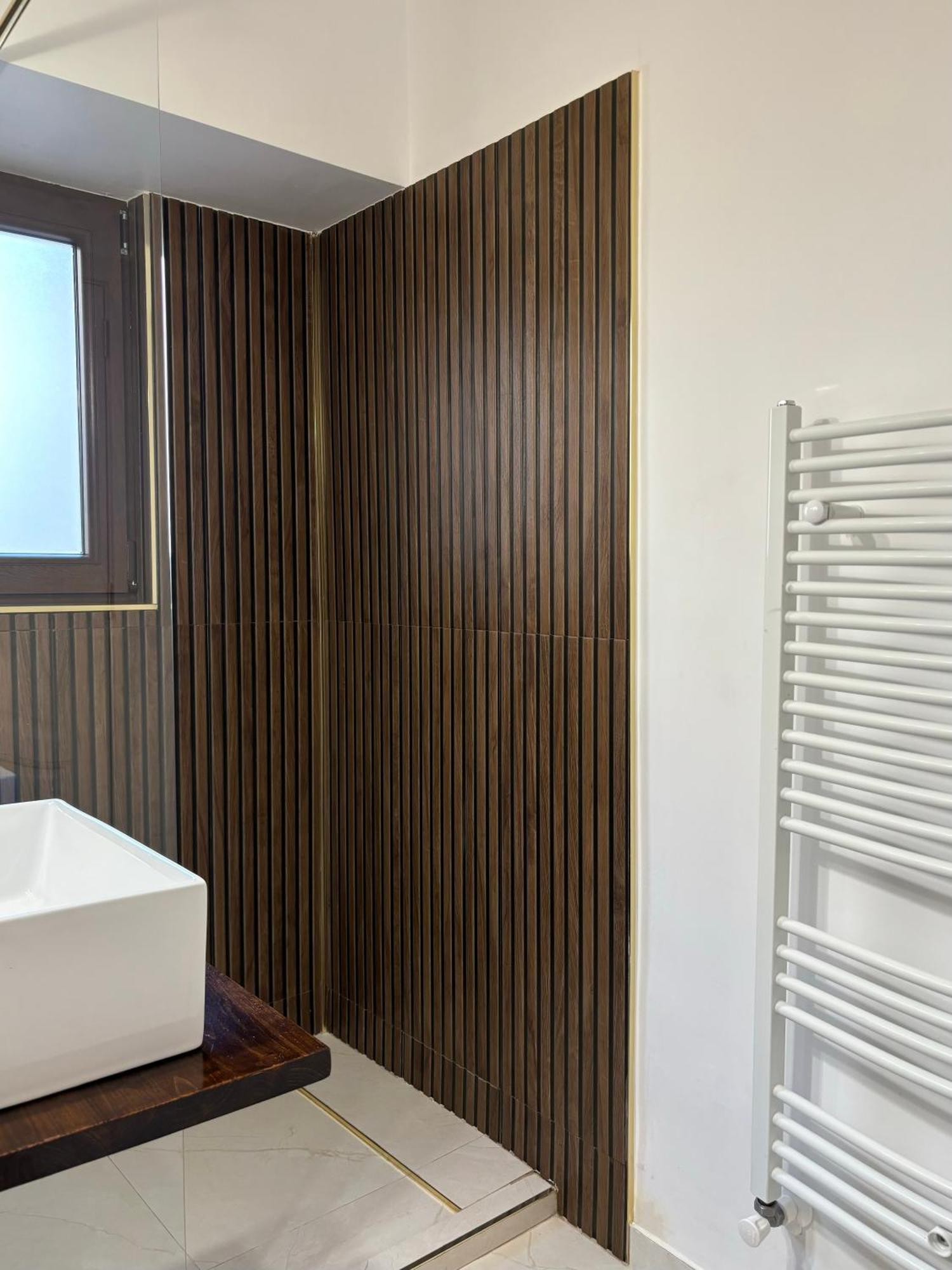 Apartament Luna Piatra Neamţ Exteriör bild